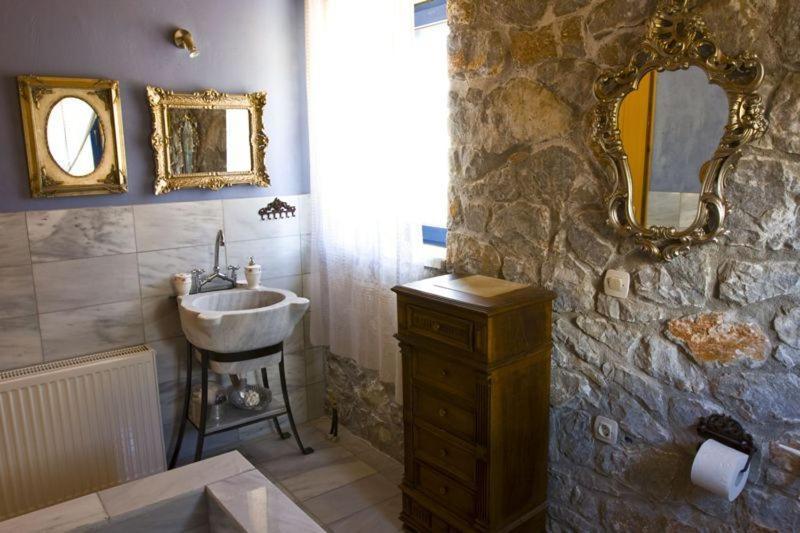 Aoritis Villas Lampini Room photo